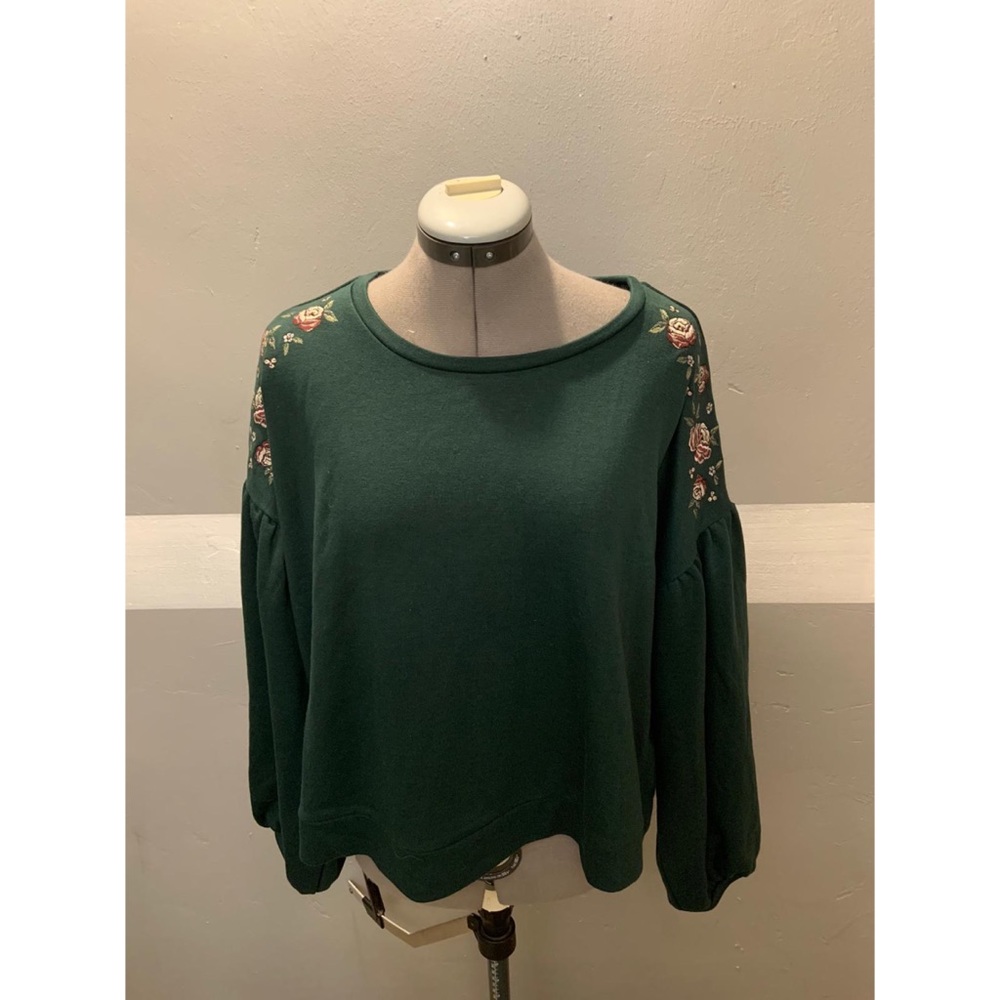 Coco + Jaimeson pullover sweater